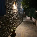Oneiropetra Luxury House * Argalasti