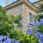Oneiropetra Luxury House Holiday home *