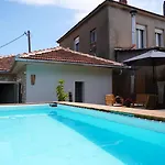 Oneiropetra Luxury House