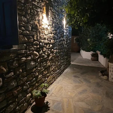 Oneiropetra Luxury House * Αργαλαστή