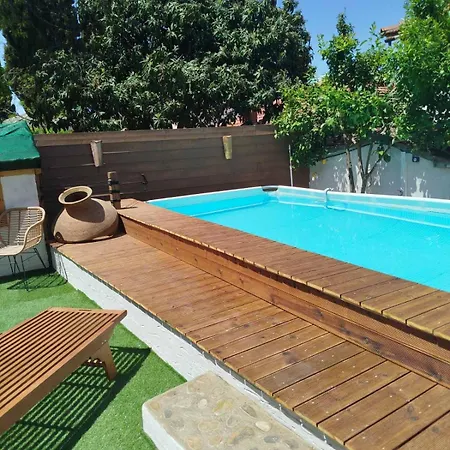 Oneiropetra Luxury House