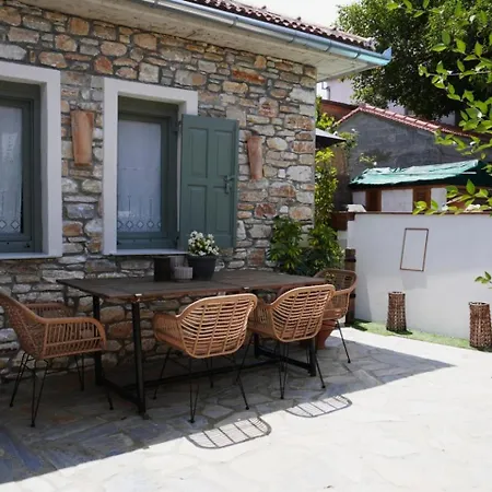 Oneiropetra Luxury House Αργαλαστή
